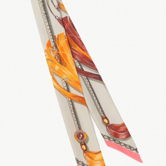 Hermes Cavalcades Gris Perle, Orange, & Multicolor Printed Silk Twilly - Picture 1 of 4